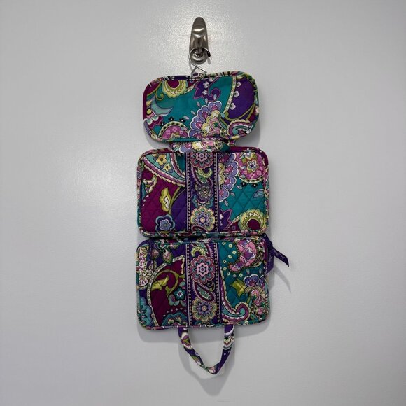 NWOT Vera Bradley Heather Quilted Paisley Floral Travel bag With Handles, hook - Picture 9 of 11